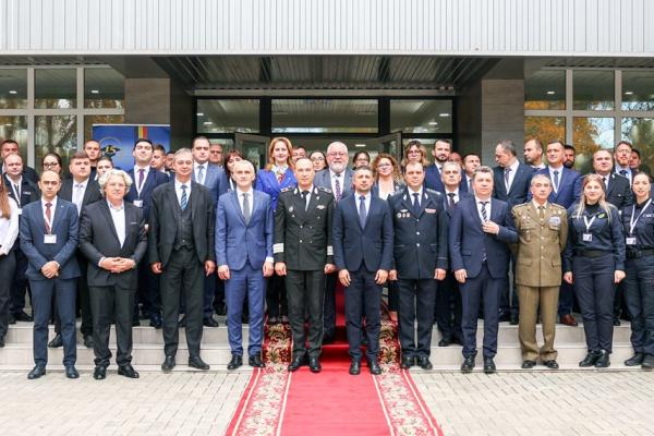 Perfecționarea resursei umane și colaborare pe segmentul strategiei de securitate