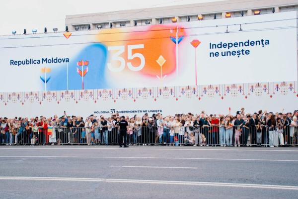 Cu demnitate, în pas cu istoria!