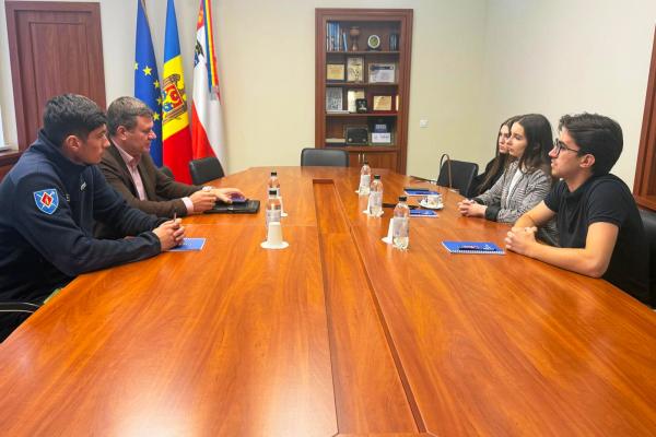 Academia „Ștefan cel Mare”, gazda unei întrevederi cu reprezentanții Asociației Naționale a Studenților în Drept și Poliție
