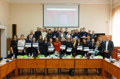 Masa rotundă studențească dedicată protecției mediului, organizată la Academia „Ștefan cel Mare” imaginea 11