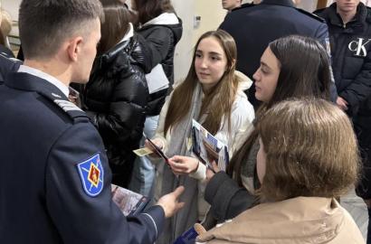 Ofertele educaționale ale Academiei „Ștefan cel Mare”, prezentate la Târgul „Fii STUDENT #UDJG” imagine 4