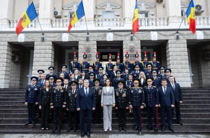 Astăzi, onorăm trecutul, prețuim prezentul și privim cu încredere spre viitorul Republicii Moldova image3