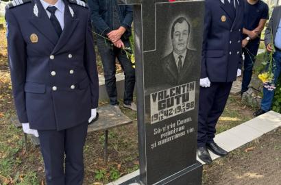 Academia „Ștefan cel Mare” a MAI păstrează vie memoria lui Valentin Guțu image4