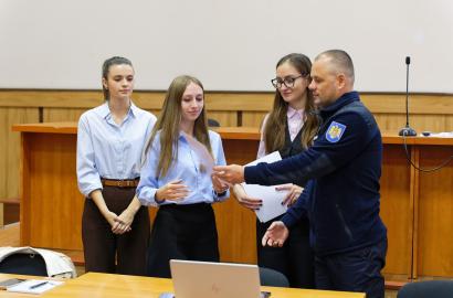 Masa rotundă studențească privind prevenirea violenței în familie și protecția victimelor image 7