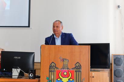 După 40 de ani, din nou împreună la Alma Mater imagine 15